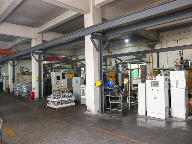 The Evolution of Metal Parts Manufacturing: A Modern Perspective