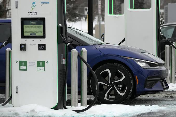 Empowering Tomorrow’s Mobility: The Rise of Commercial Chargers
