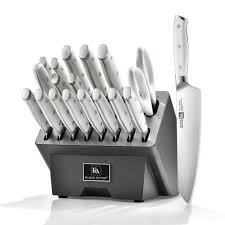 Crafting the Culinary Edge: Why a High Carbon Steel Knife Set Is Essential for Every Chef